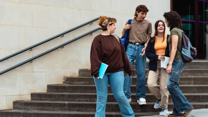 برطانیہ کے سٹوڈنٹ اور گریجویٹ ویزا میں بنیادی تبدیلیوں کا تجزیہ